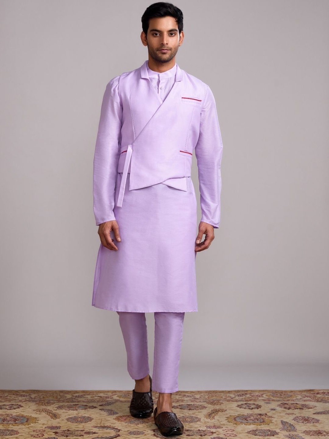 

Abhishti Mandarin Collar Straight Kurta with Trousers & Jacket, Lavender