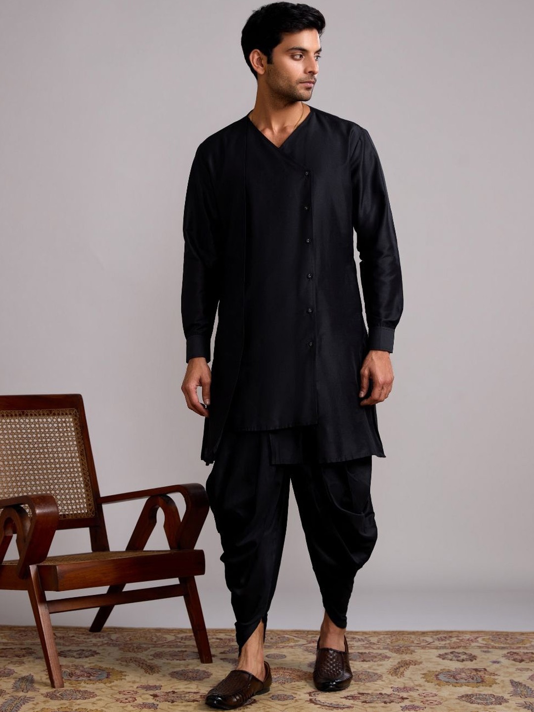 

Abhishti V-Neck Long Sleeves Straight Kurta with Dhoti Pants, Black