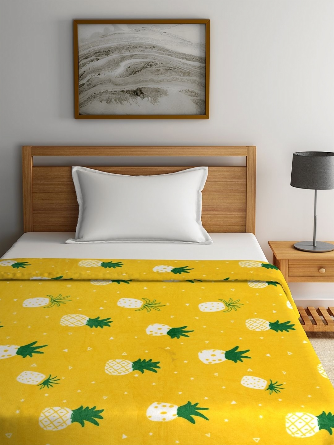 

Aura Yellow & White Abstract Microfiber AC Room 120 GSM Double Bed Blanket