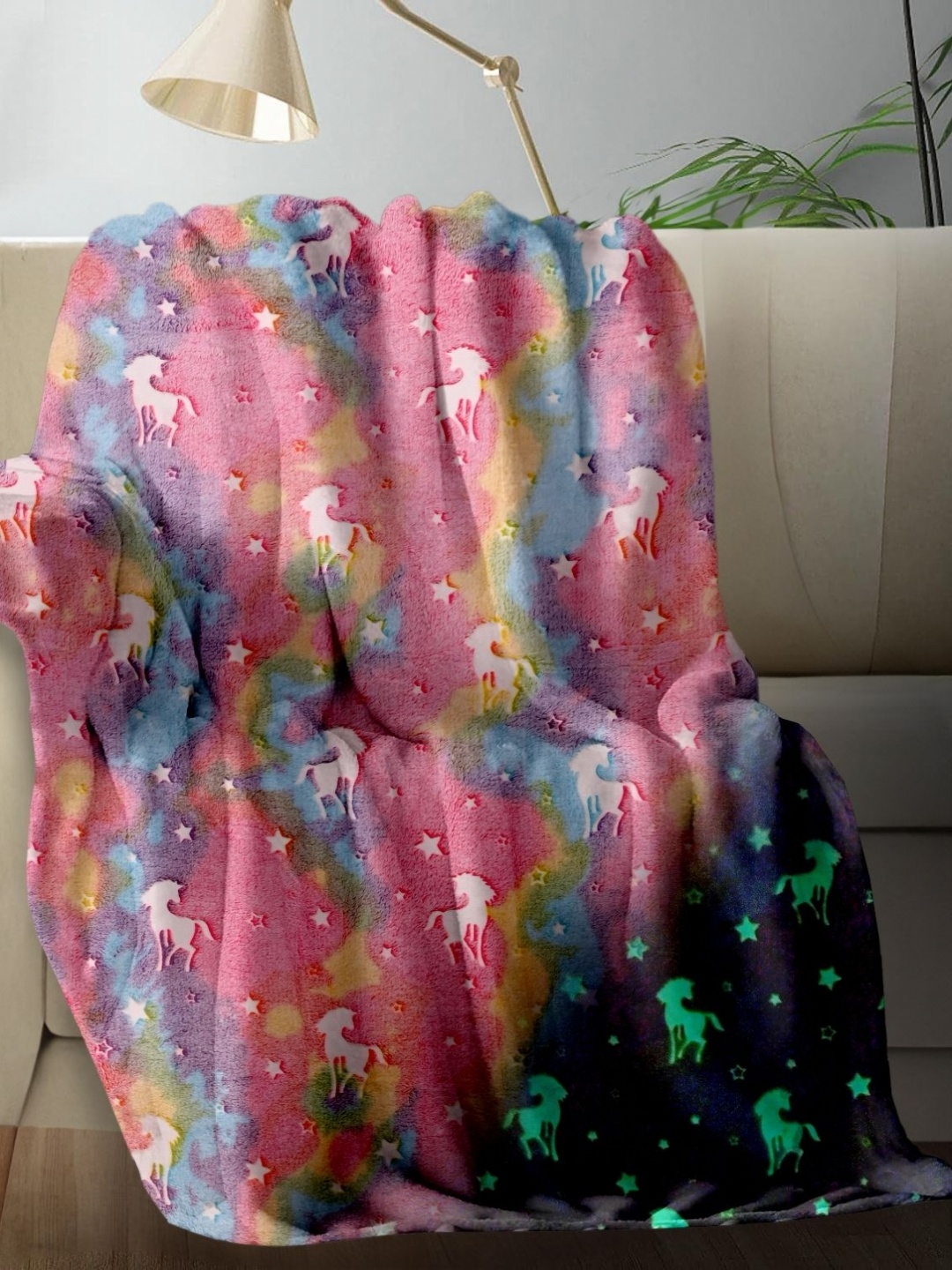 

Aura Pink & White Abstract Fleece AC Room Single Bed Blanket