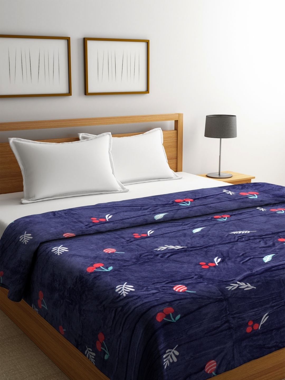 

Aura Navy Blue & White Floral Microfiber AC Room 120 GSM Double Bed Blanket