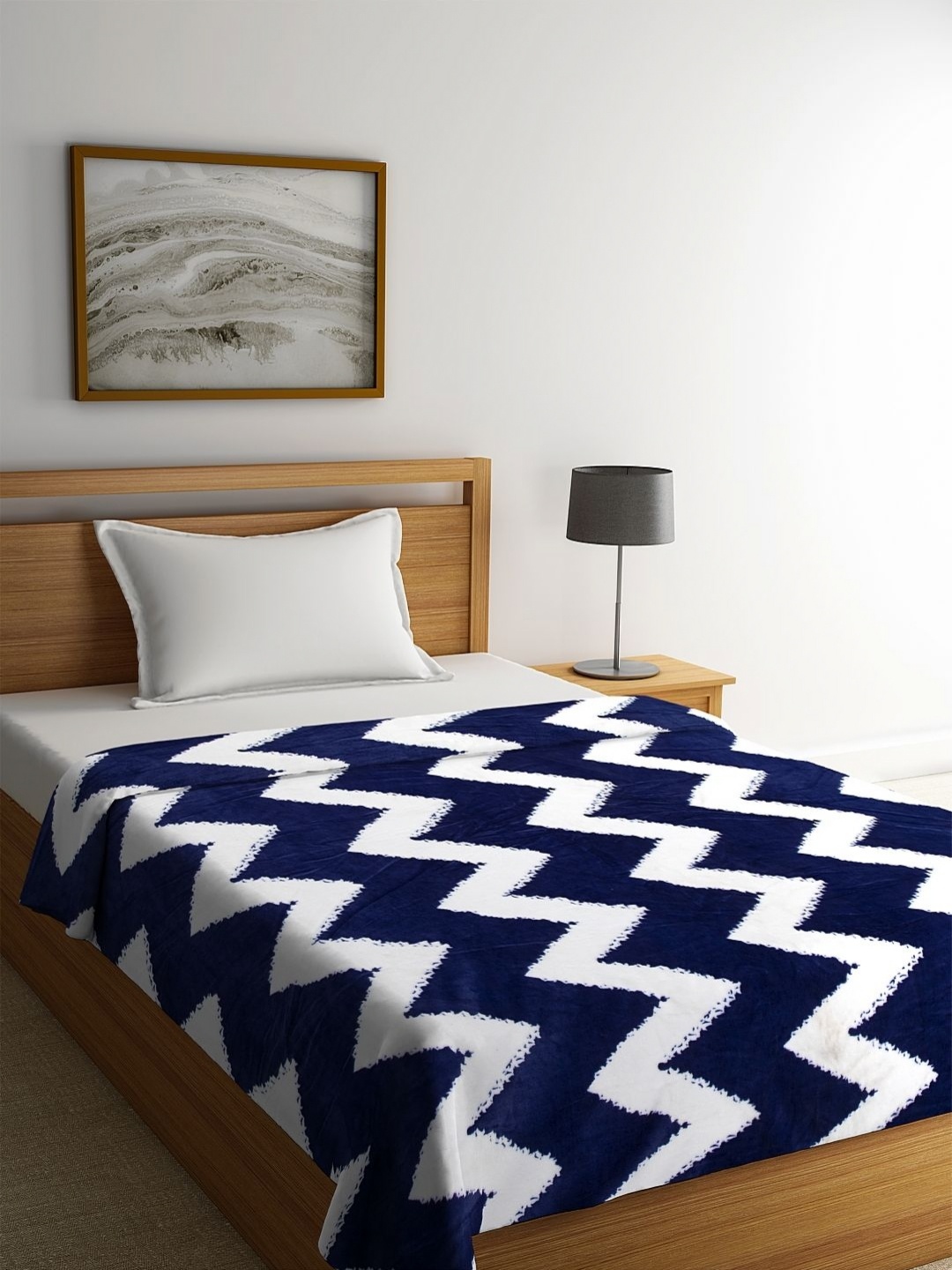 

Aura White & Navy Blue Geometric Microfiber AC Room 120 GSM Double Bed Blanket