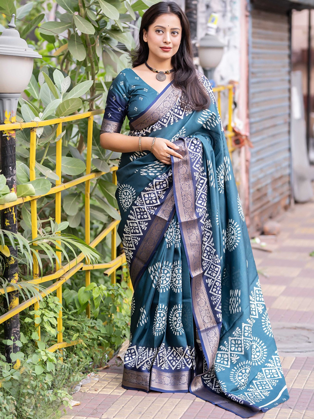 

Mitera Batik Zari Saree, Teal