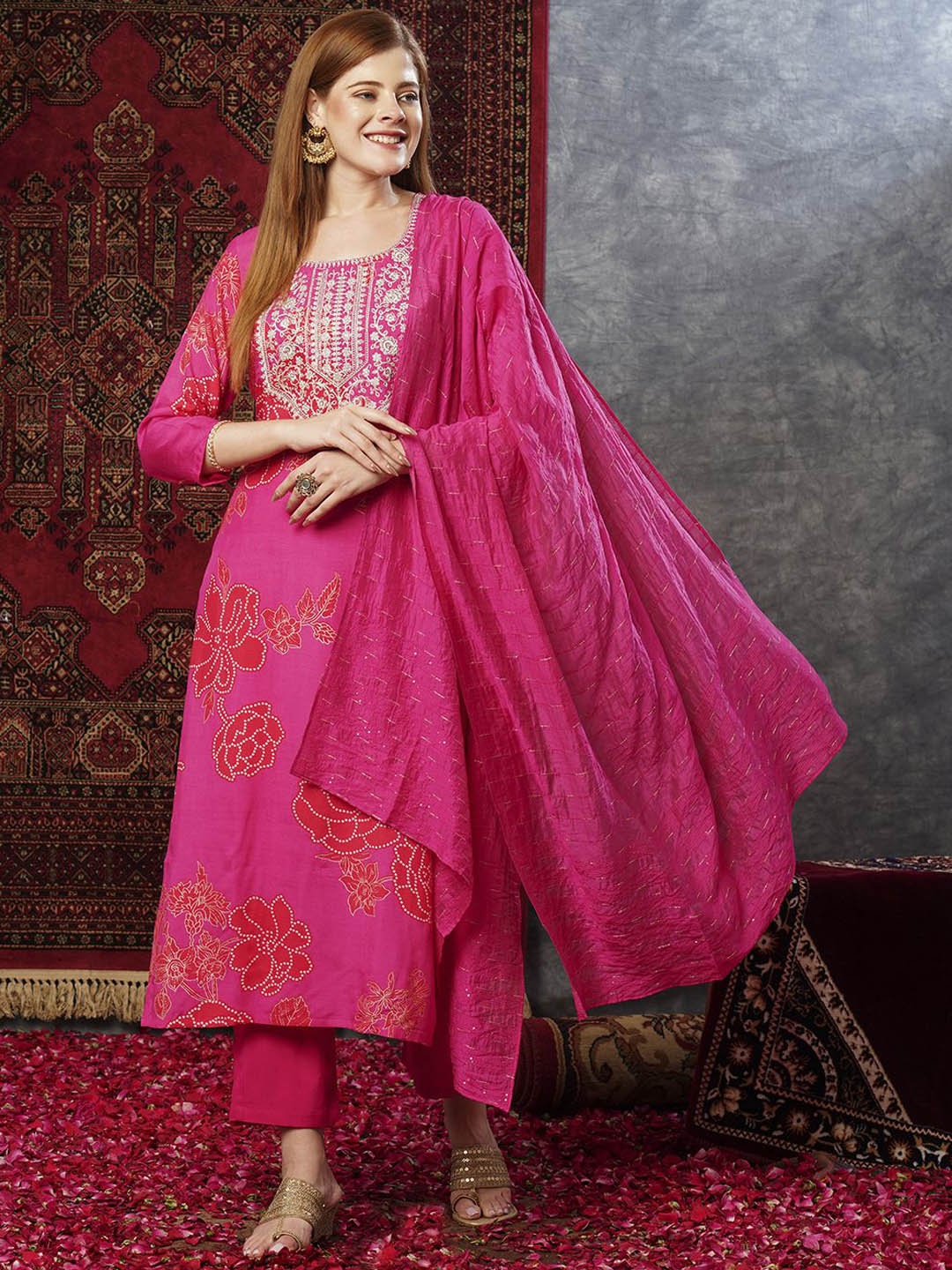 

Anni Designer Floral Printed Thread Work Straight Kurta With Trousers & Dupatta, Pink