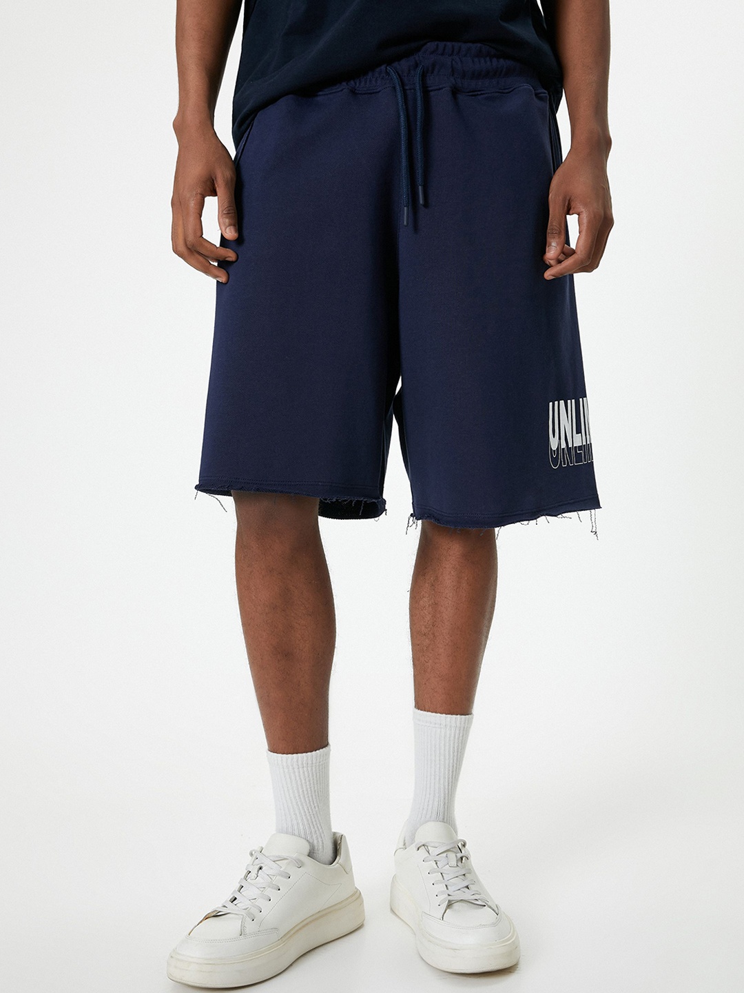 

Koton Men Mid-Rise Cotton Casual Regular Shorts, Navy blue