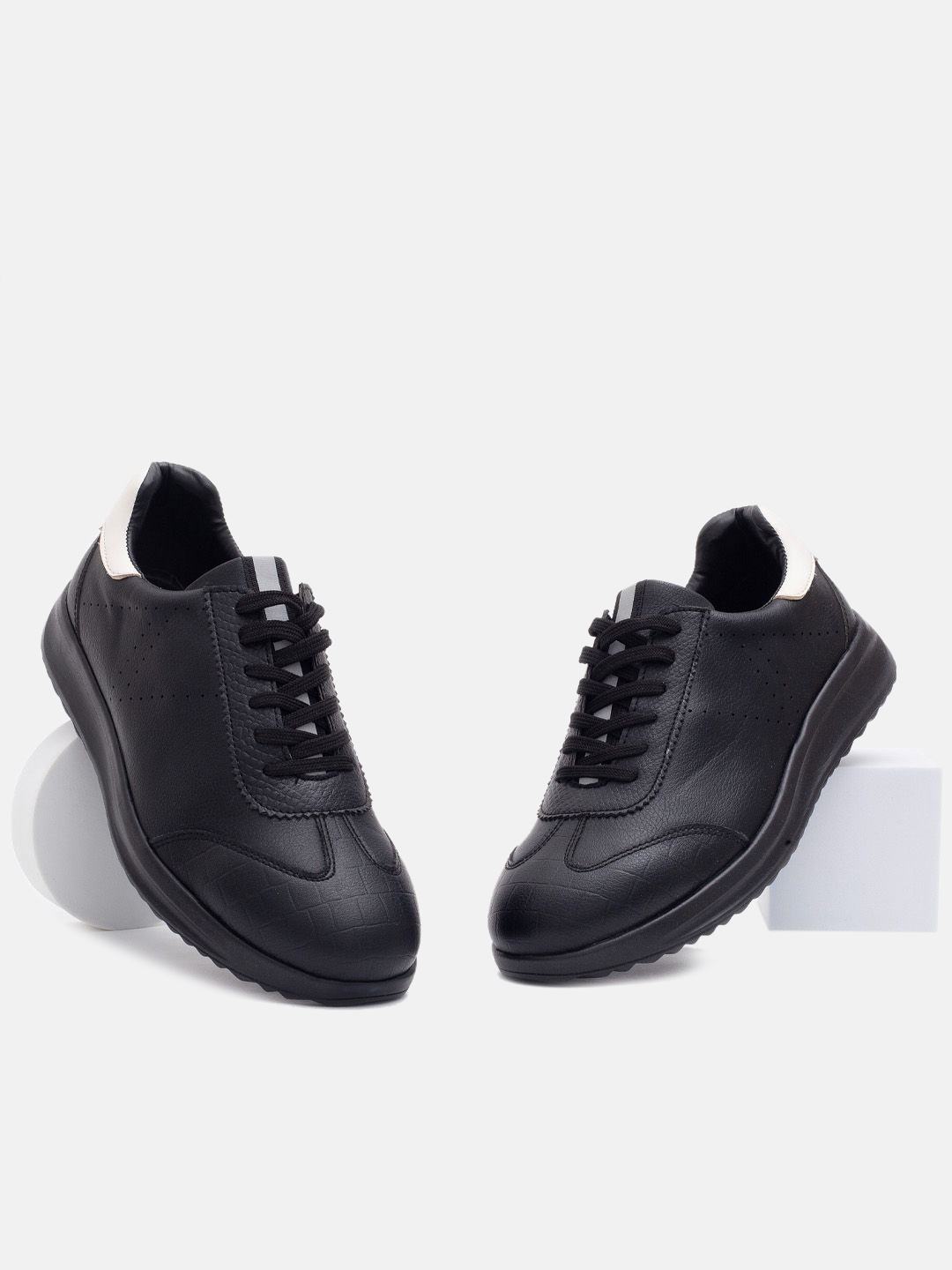 

The Roadster Lifestyle Co. Men Black Round Toe Sneakers