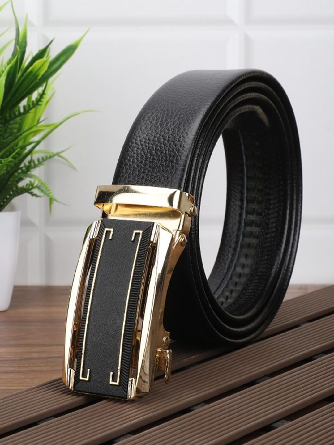 

The Roadster Lifestyle Co. Men Textured Slider Buckle Closure Belt, Black