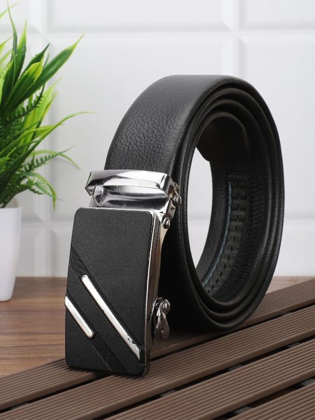 

The Roadster Lifestyle Co. Men Textured Slider Buckle Closure Belt, Black