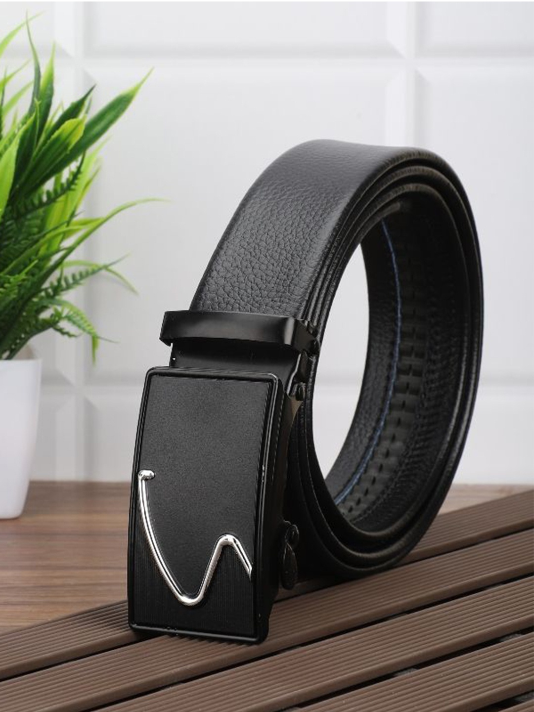 

The Roadster Lifestyle Co. Men Textured Slider Buckle Closure Belt, Black