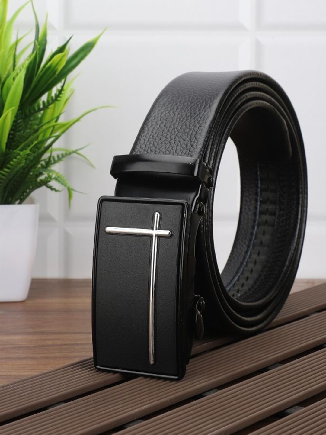 

The Roadster Lifestyle Co. Men Textured Slider Buckle Closure Belt, Black