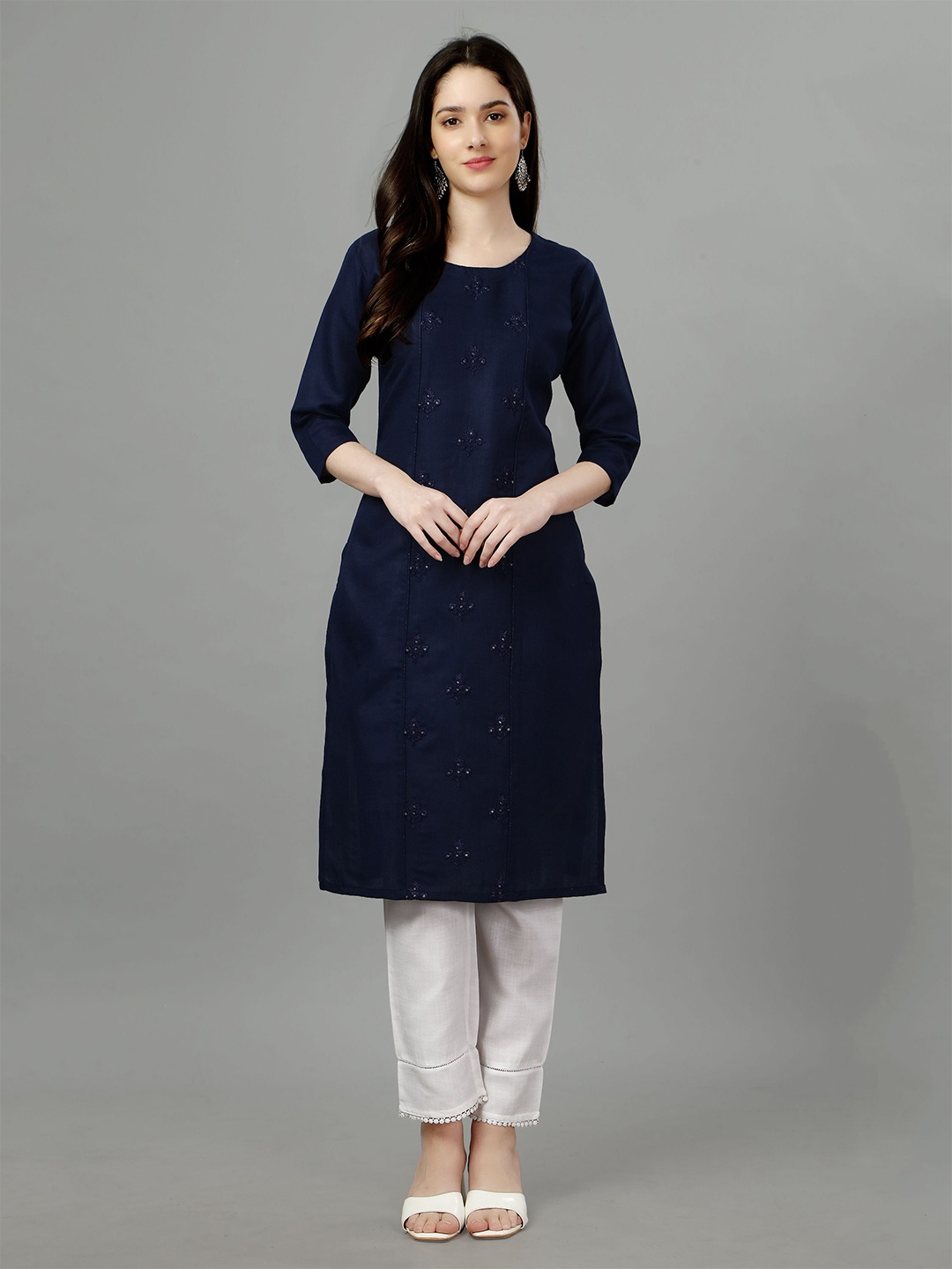 

Rujave Floral Embroidered Straight Kurta, Navy blue
