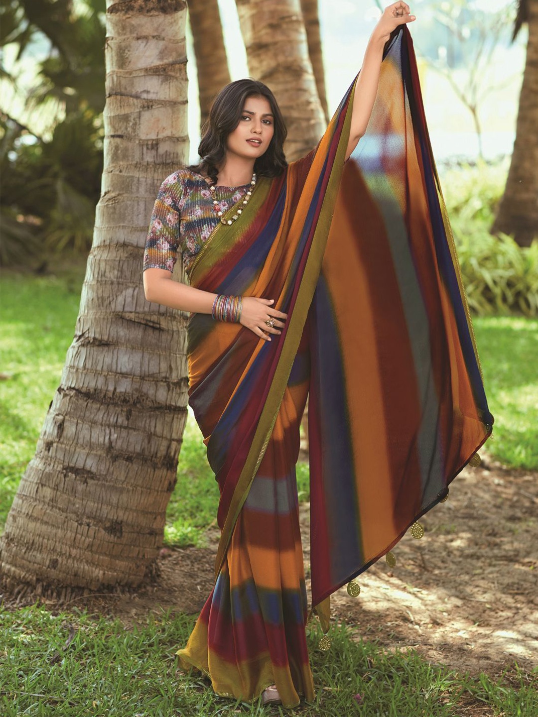 

Mitera Colourblocked Beads and Stones Saree, Brown