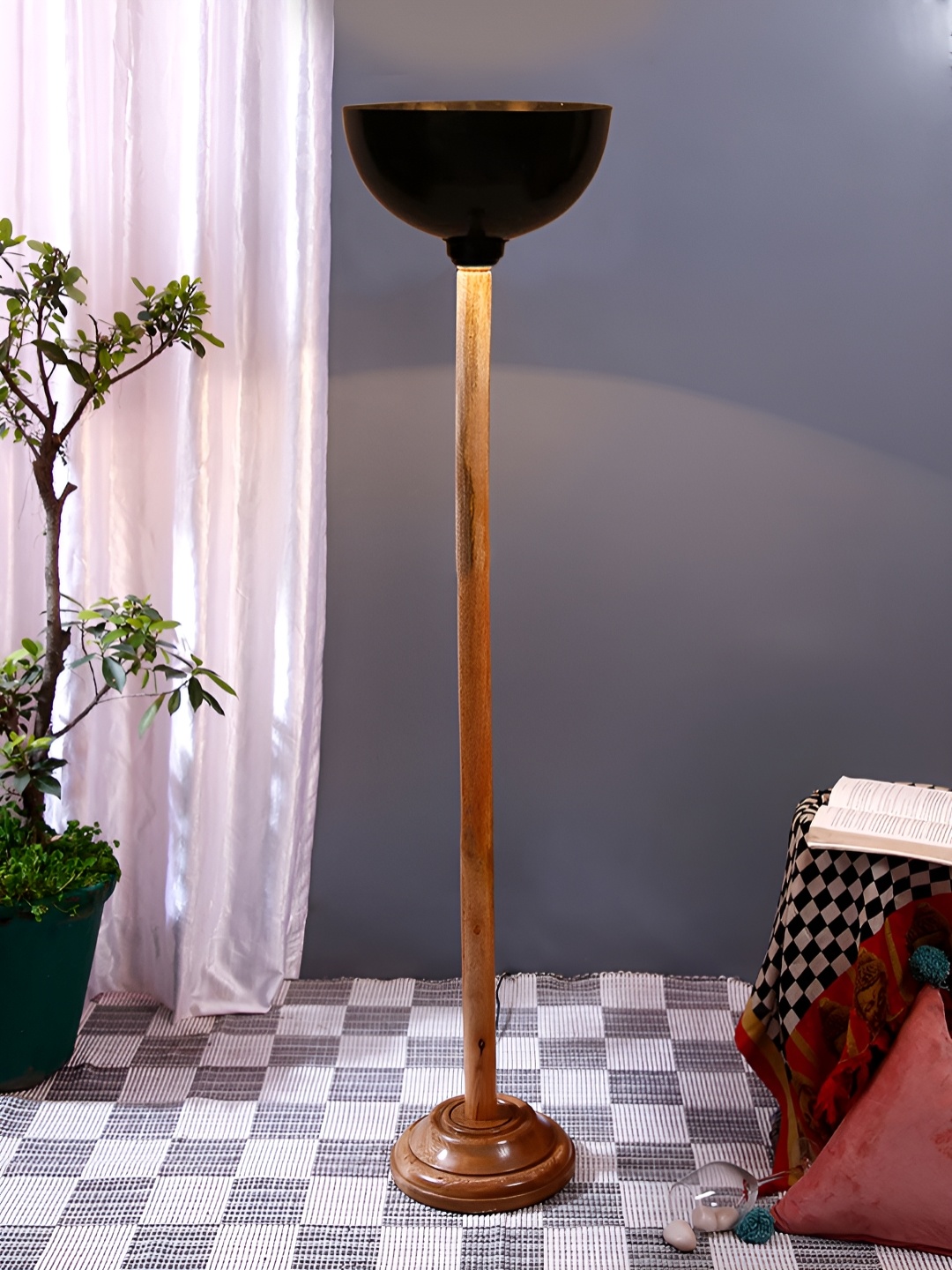 

Devansh Beige & Black Semi Spherical Wooden Floor Lamp With Shade