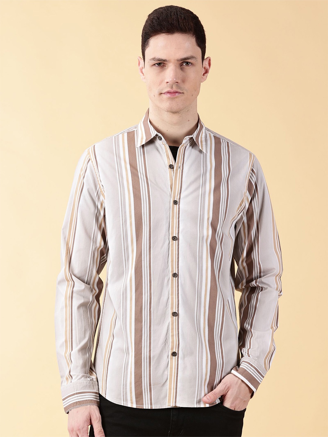 

VALEN CLUB Men Slim Fit Opaque Striped Casual Shirt, Brown
