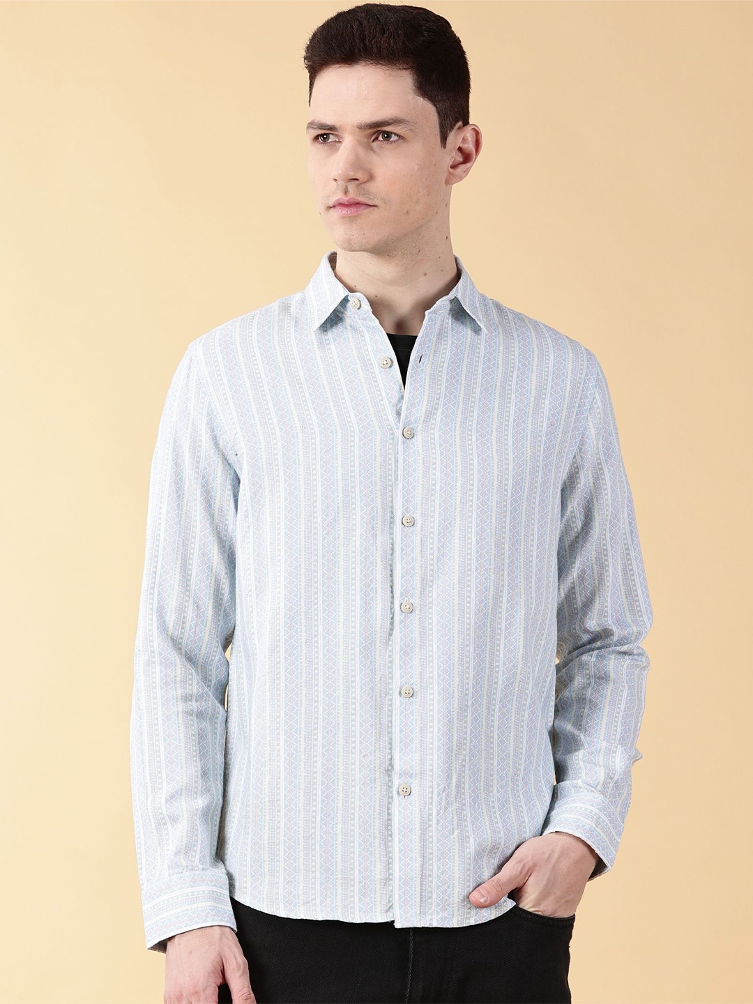 

VALEN CLUB Men Slim Fit Opaque Striped Casual Shirt, Blue