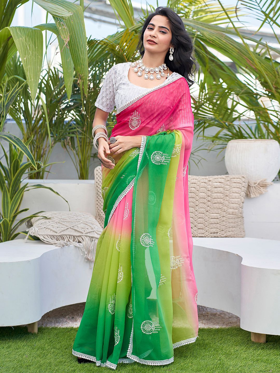 

Mitera Ethnic Motifs Sequinned Saree, Green