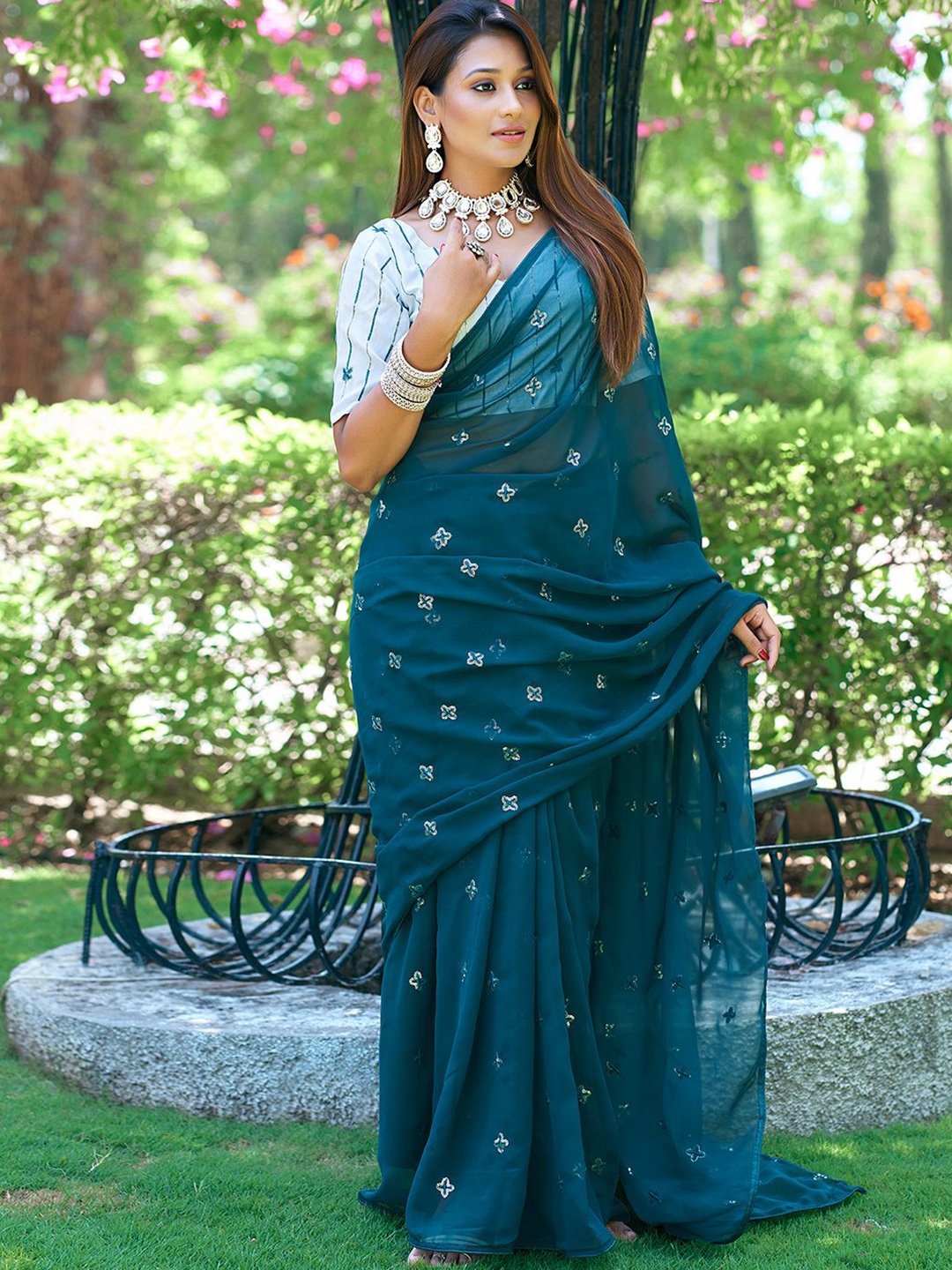 

Mitera Embellished Sequinned Saree, Teal