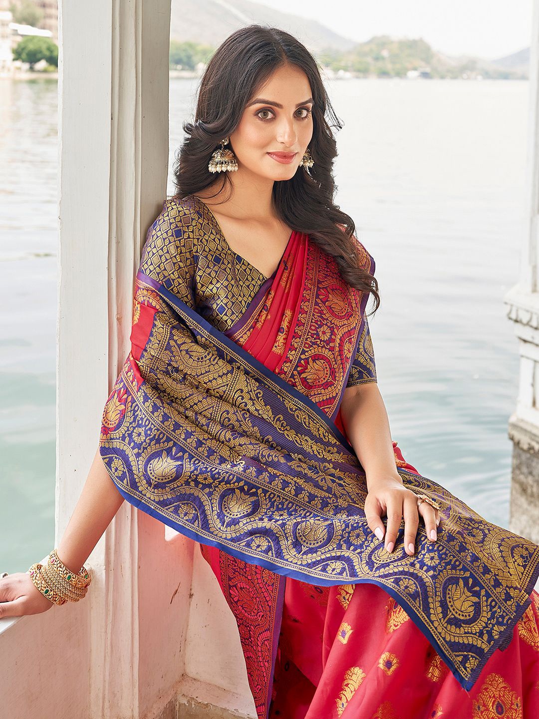 

Mitera Woven Design Zari Banarasi Saree, Red
