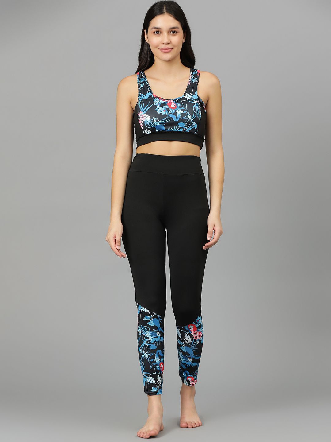 

Kotty Women Printed Tracksuits, Black