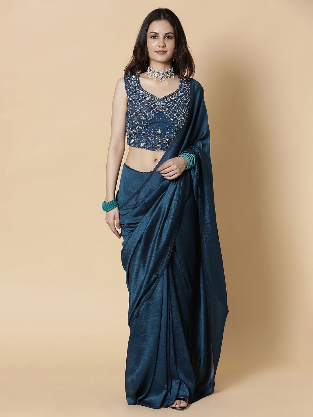 

Vervee Couture Sequinned Pure Georgette Saree, Blue