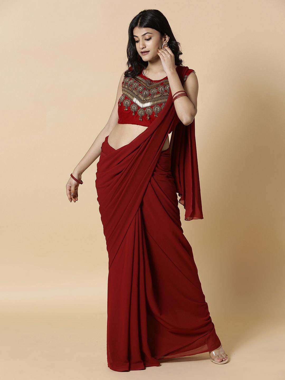 

Vervee Couture Pure Georgette Saree, Maroon