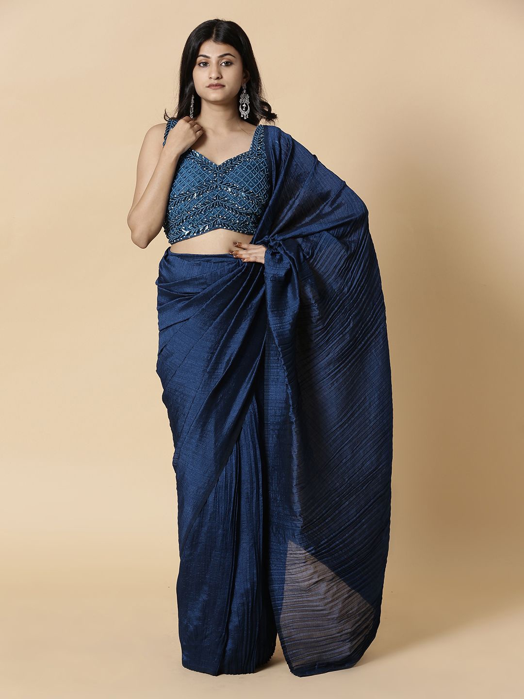 

Vervee Couture Pure Georgette Saree, Blue