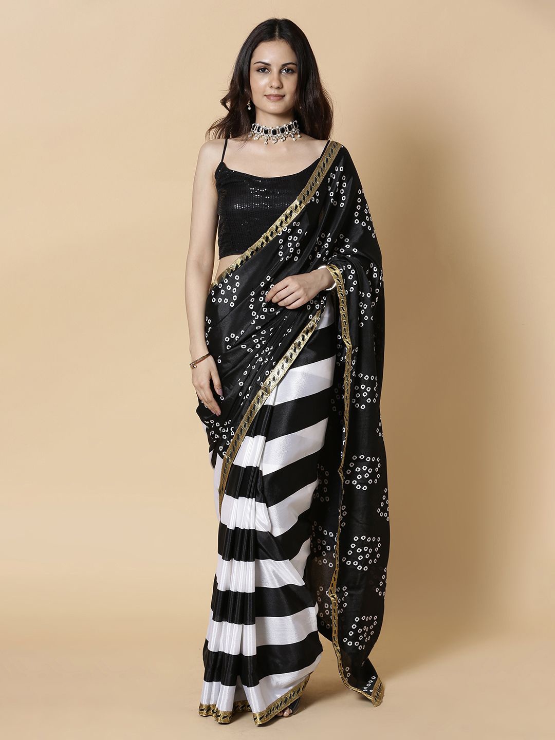 

Vervee Couture Striped Pure Georgette Saree, Black