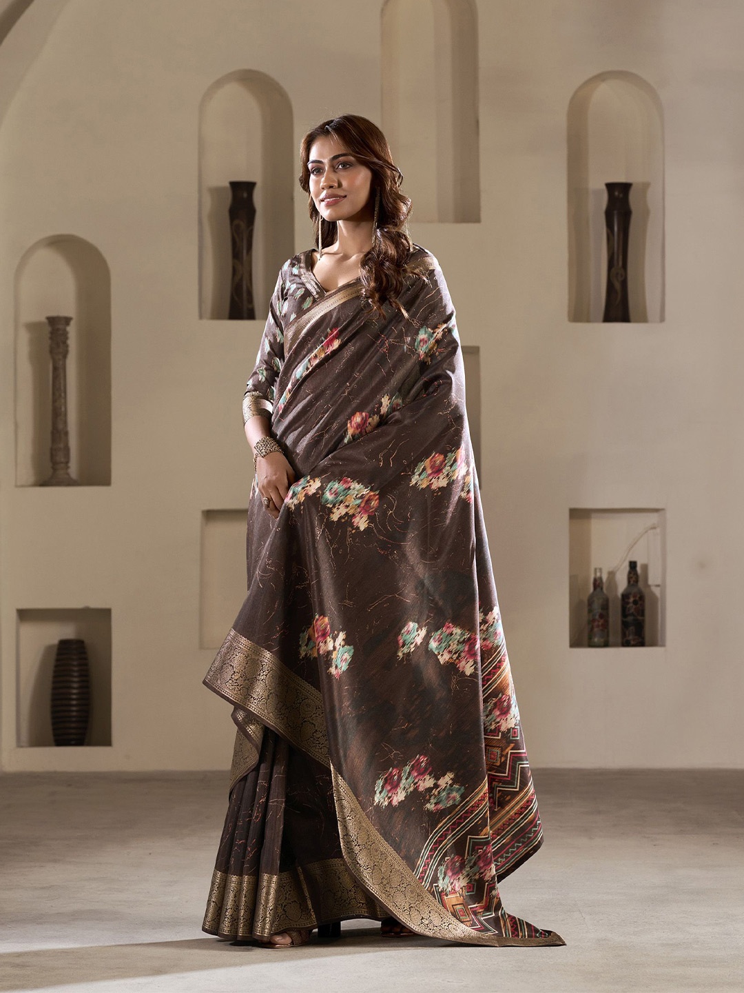 

elora Foil Print Zari Saree, Brown