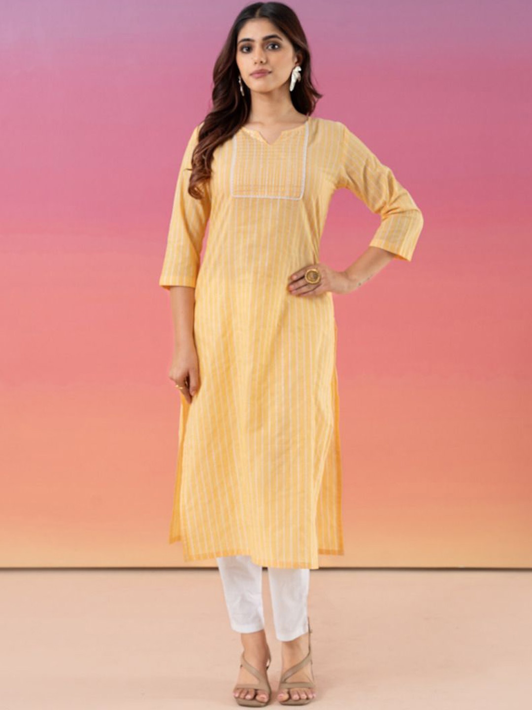 

WEAVLLITE Striped Notch Neck Sequined Straight Kurta, Yellow