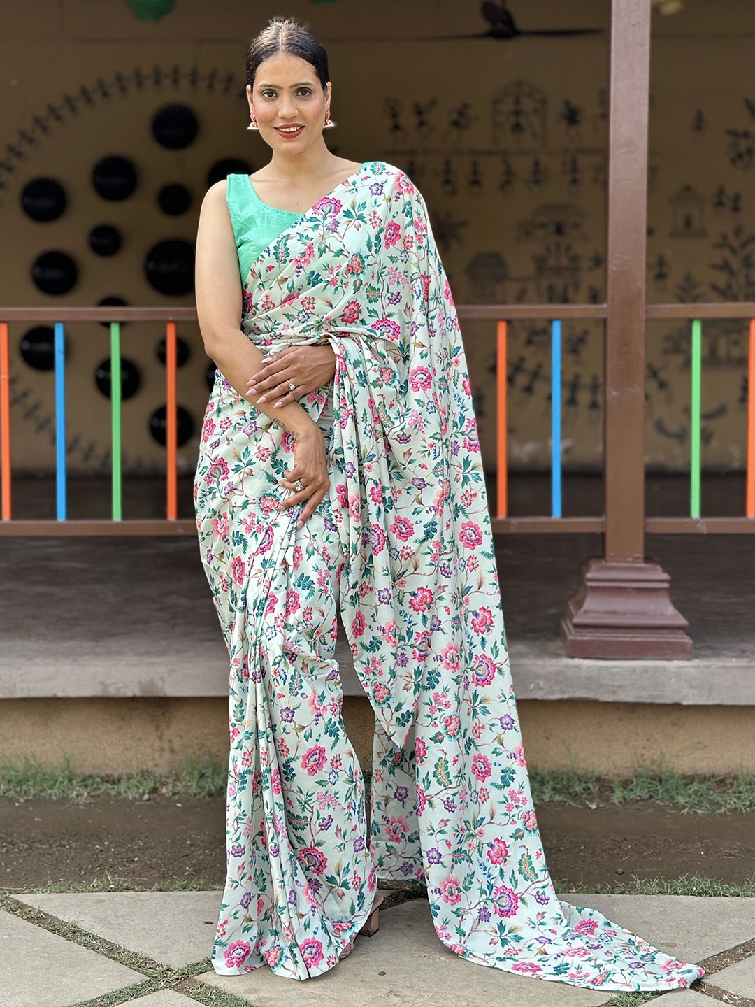 

Sidhidata Floral Ready to Wear Saree, Green