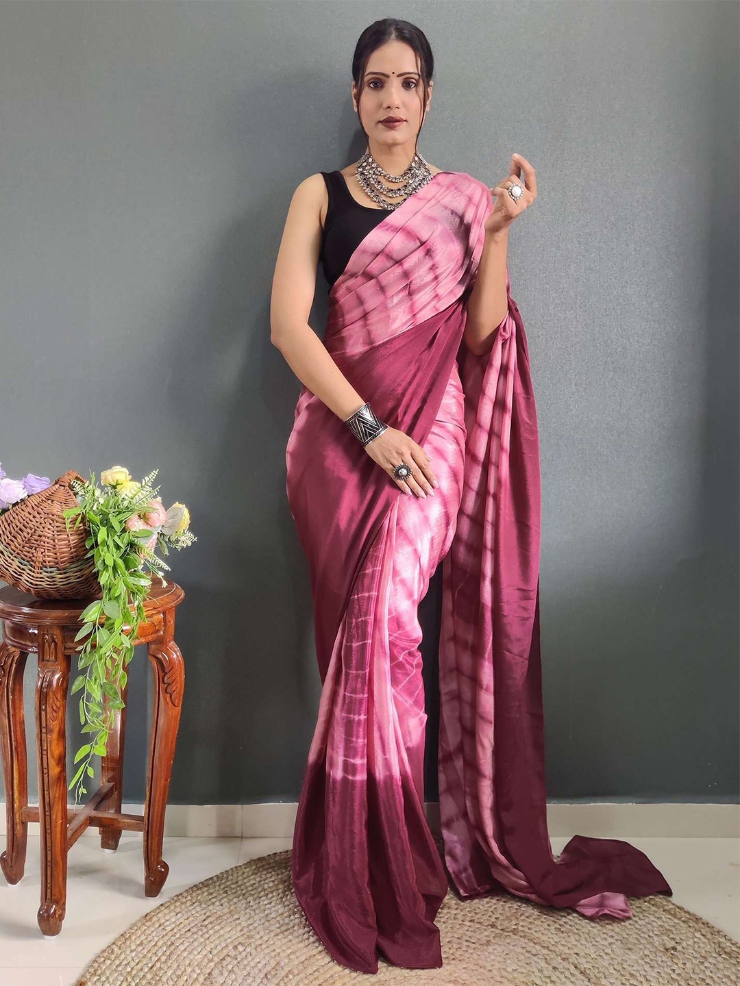

Sidhidata Tie and Dye Saree, Maroon