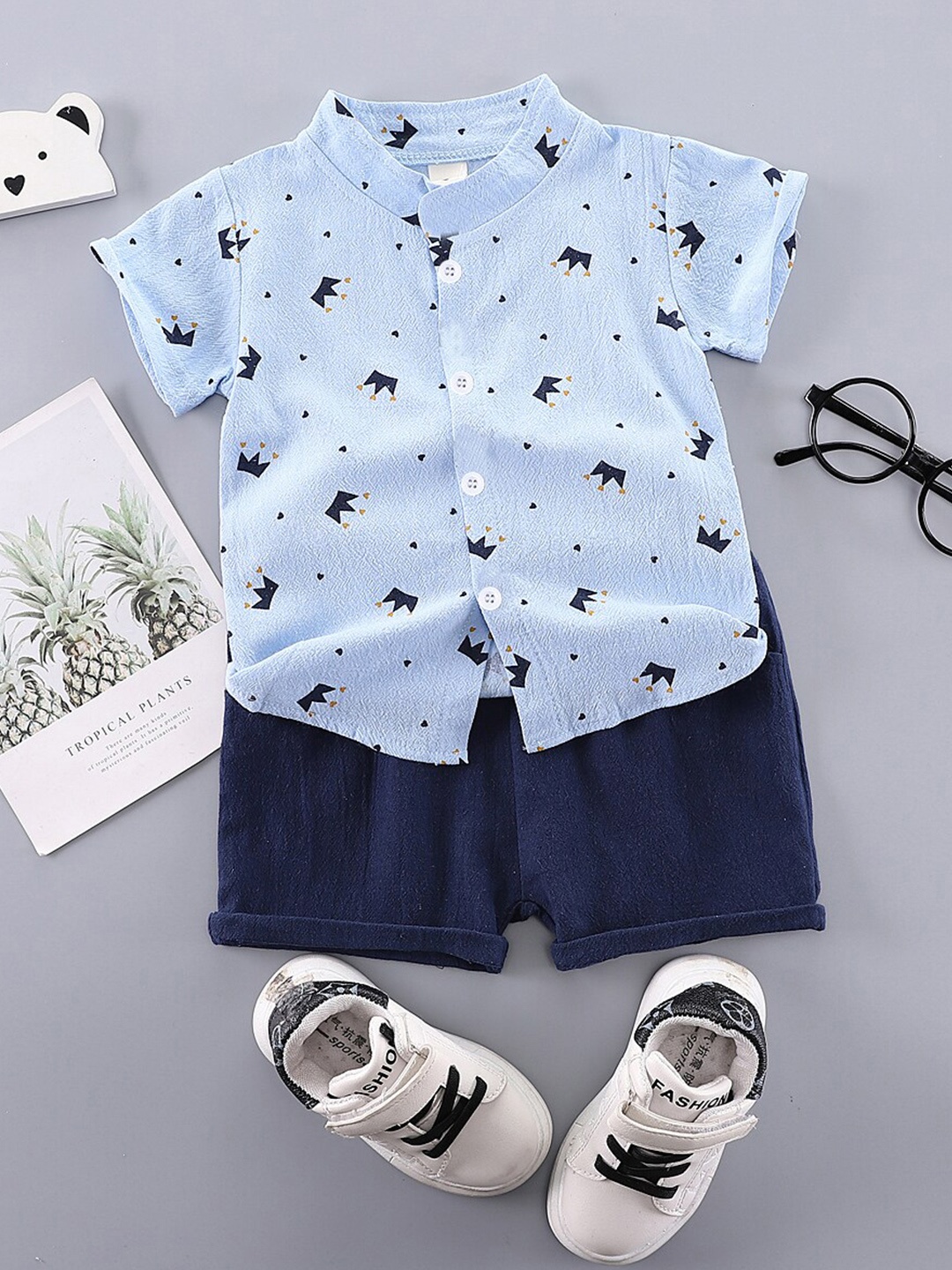 

StyleCast x Revolte Boys Blue & Navy Blue Printed Shirt with Shorts