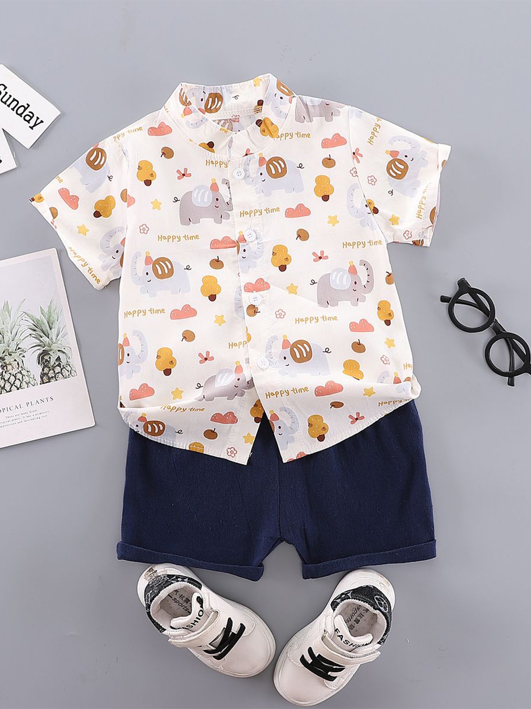 

StyleCast x Revolte Boys Yellow & Navy Blue Conversational Printed Shirt with Shorts