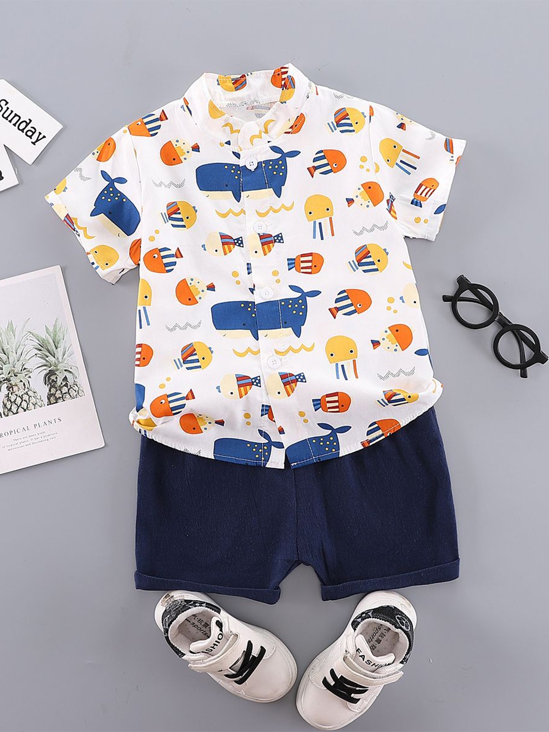 

StyleCast x Revolte Boys Blue & White Conversional Printed Shirt with Shorts