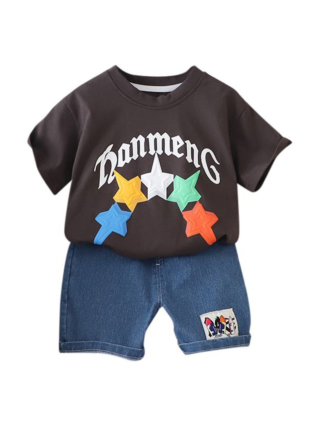 

StyleCast x Revolte Boys Brown Typography Printed T-shirt With Shorts