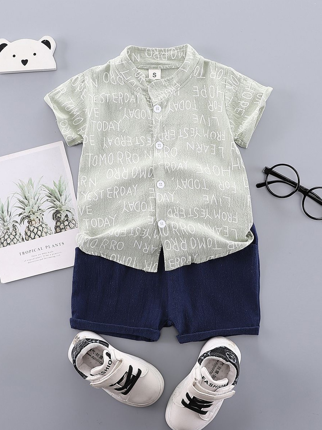 

StyleCast x Revolte Boys Printed Mandarin Collar Shirt With Short, Grey