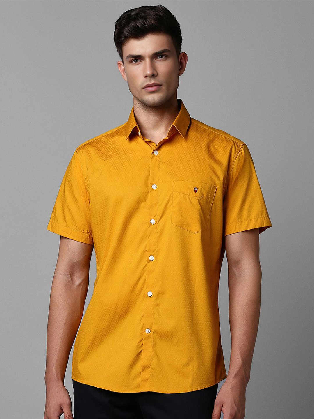 

Louis Philippe Sport Men Textured Pocket Cotton Slim Fit Casual Shirt, Yellow