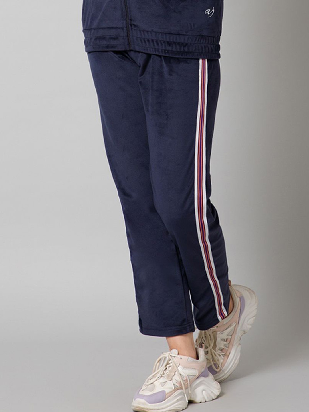 

Alan Jones Girls Mid-Rise Track Pants, Navy blue