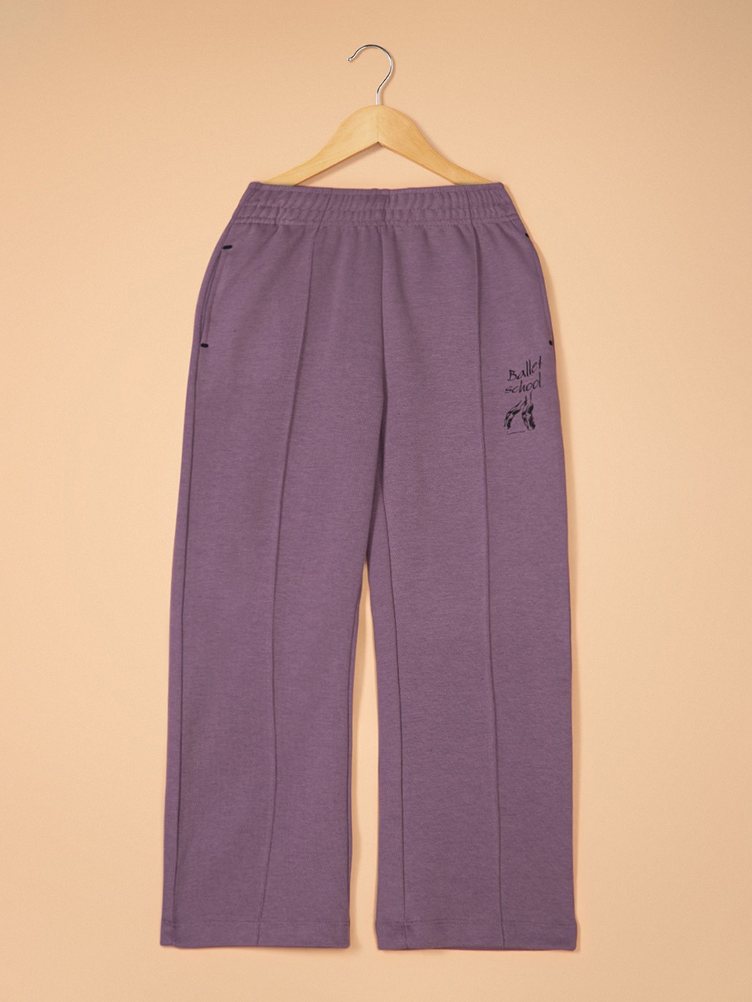 

Alan Jones Girls Mid Rise Track Pants, Purple