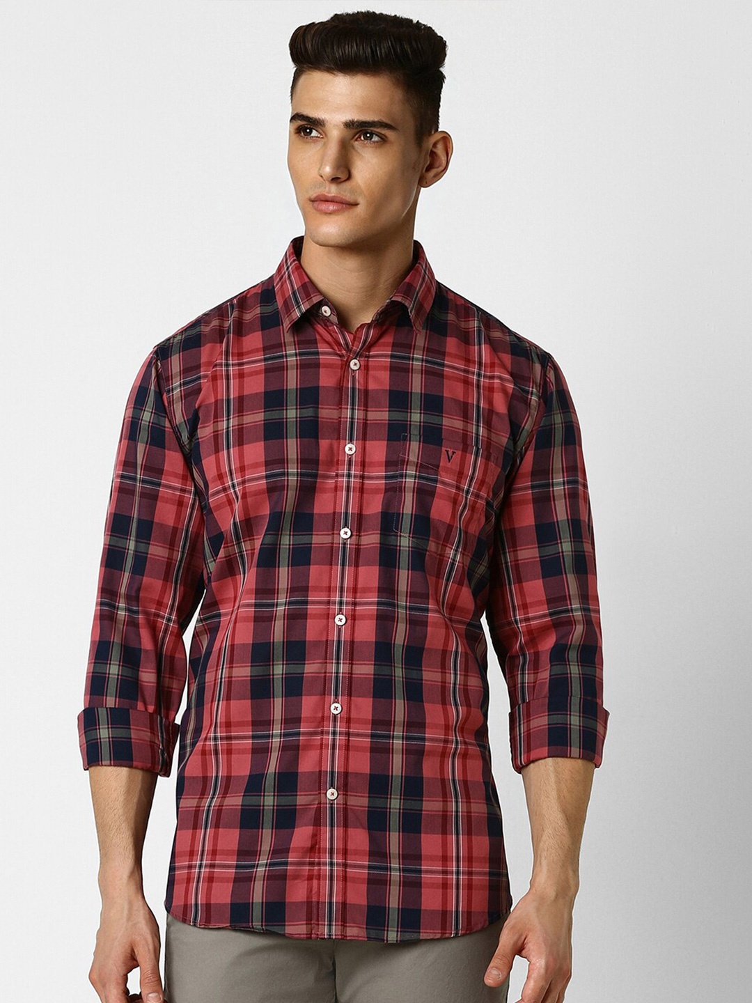 

Van Heusen Sport Men Tartan Checks Spread Collar Pocket Cotton Casual Slim Fit Shirt, Red