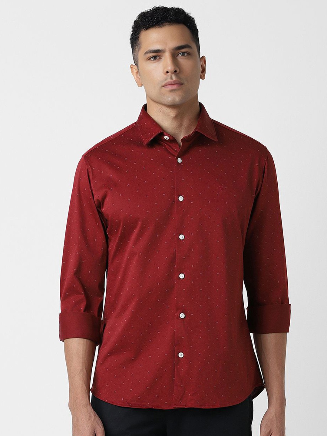 

Van Heusen Sport Men Slim Fit Micro Ditsy Printed Casual Shirt, Maroon