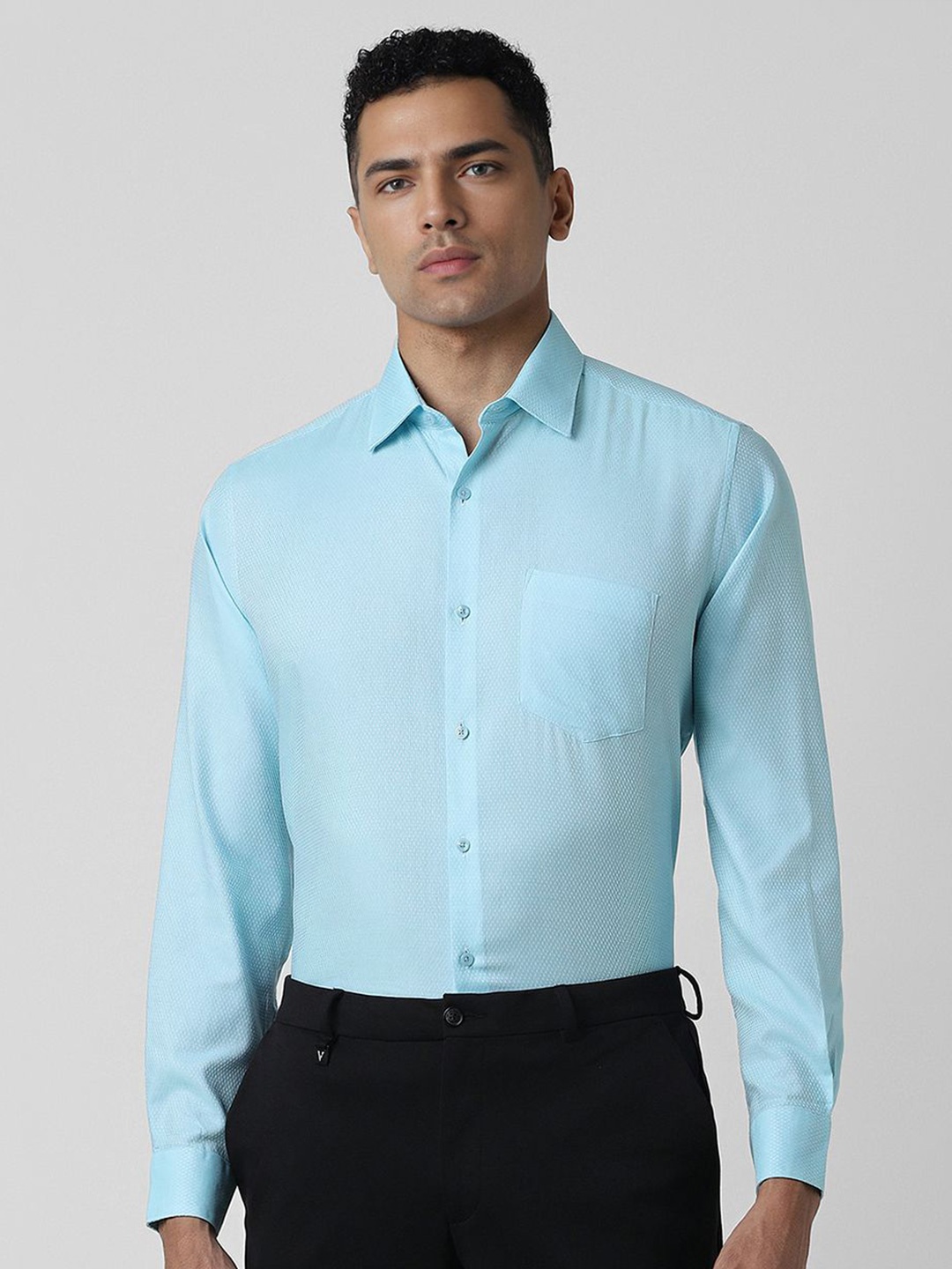 

Van Heusen Men Opaque Textured Formal Shirt, Blue