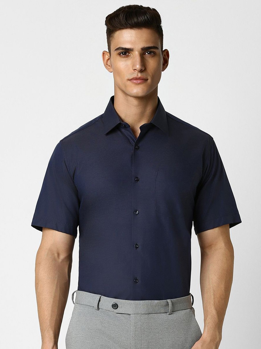 

Van Heusen Men Solid Spread Collar Formal Cotton Shirt, Navy blue