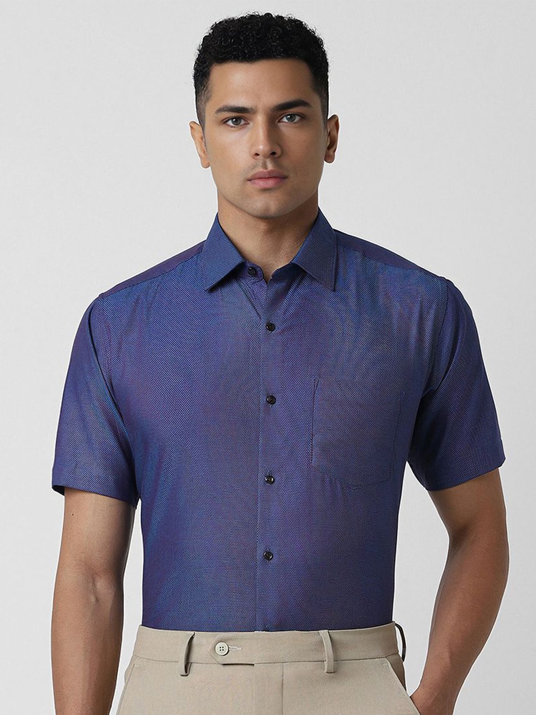 

Van Heusen Men Opaque Textured Spread Collar Party Pure Cotton Shirt, Blue