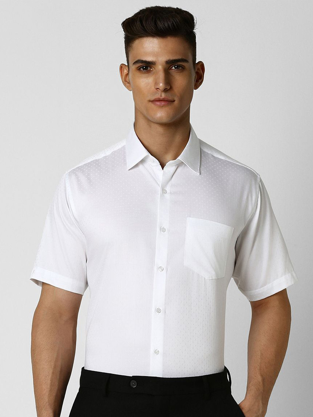 

Van Heusen Men Micro Ditsy Printed Spread Collar Pocket Cotton Party Shirt, White