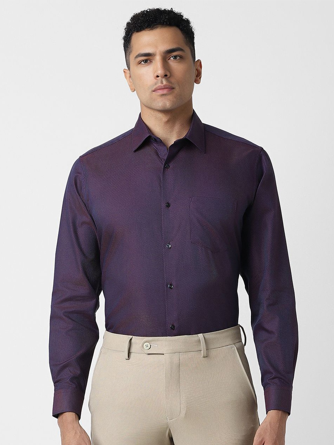 

Van Heusen Men Opaque Party Shirt, Purple