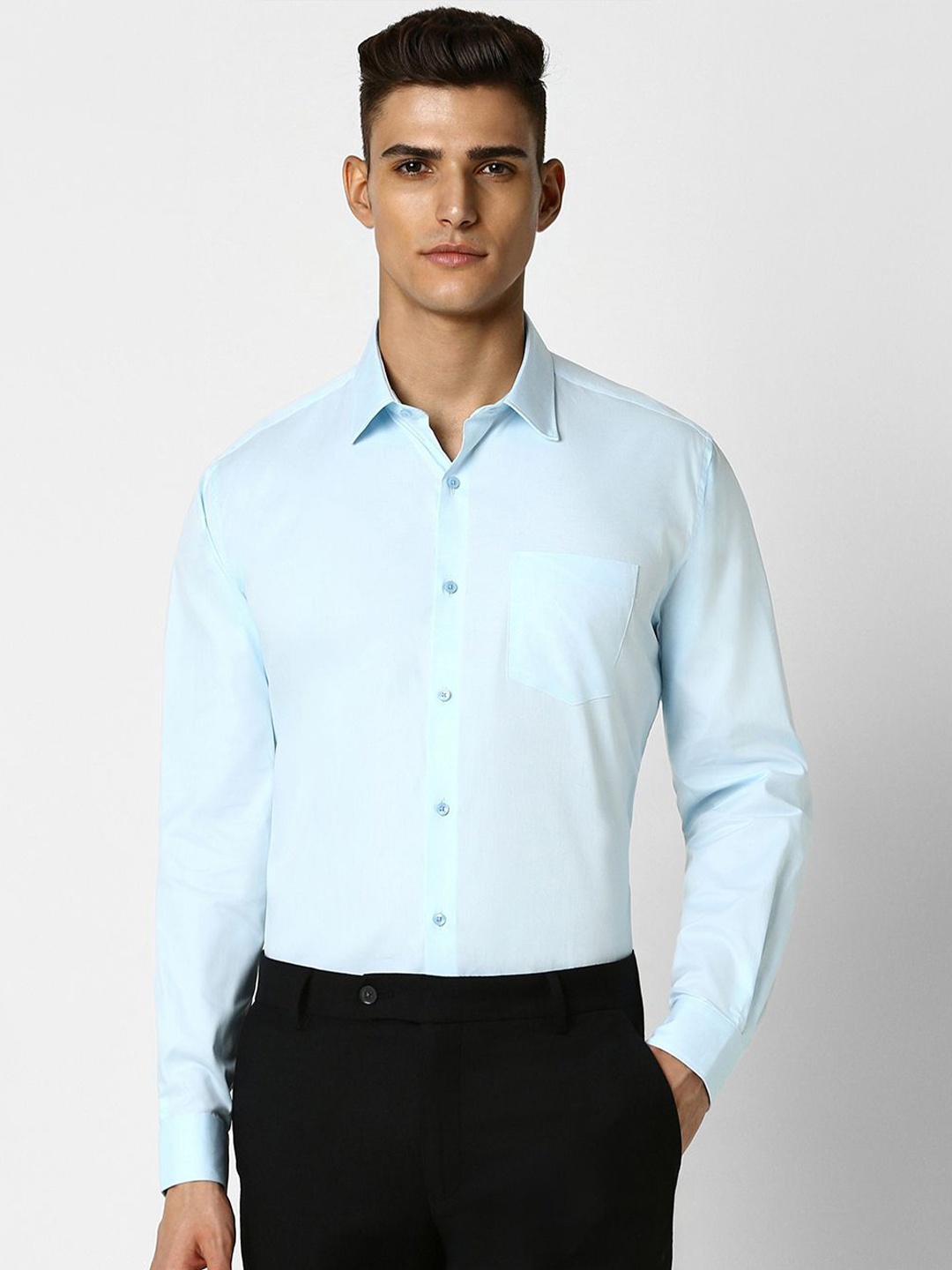 

Van Heusen Men Solid Spread Collar Party Shirt, Blue