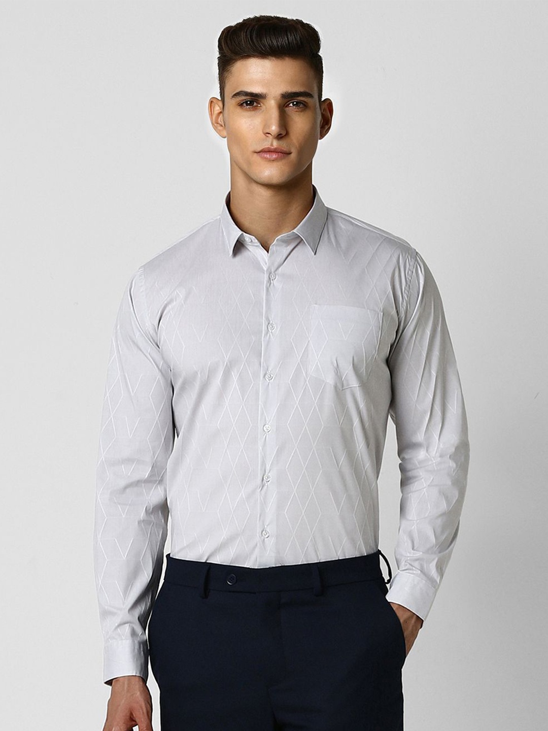 

Van Heusen Men Textured Formal Shirt, White