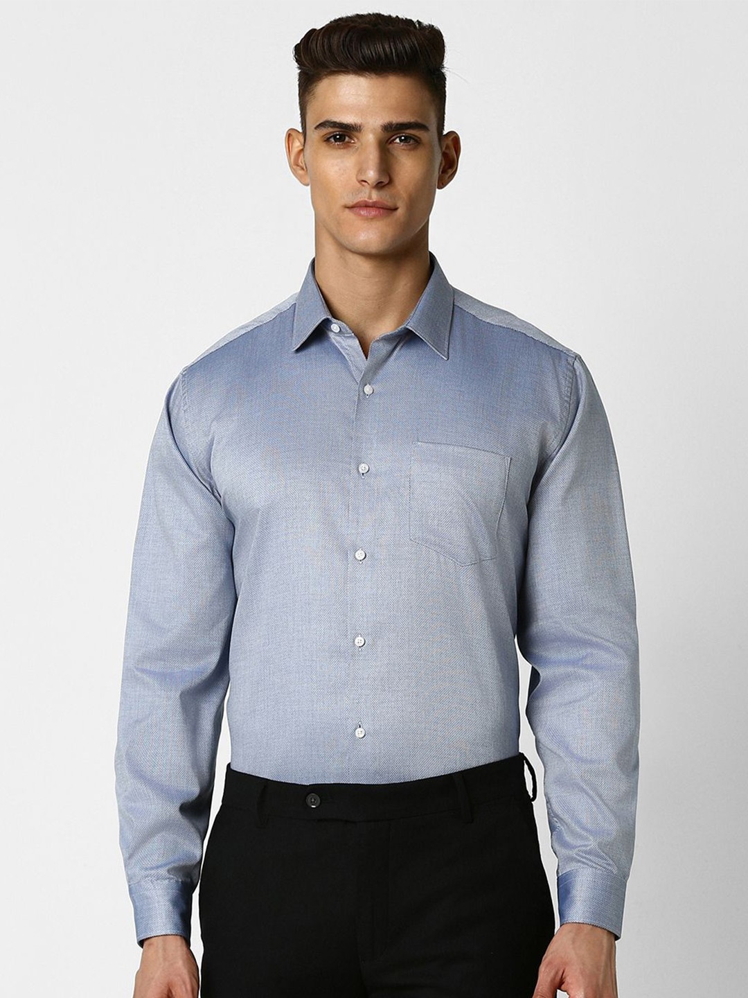 

Van Heusen Men Solid Spread Collar Formal Cotton Shirt, Blue