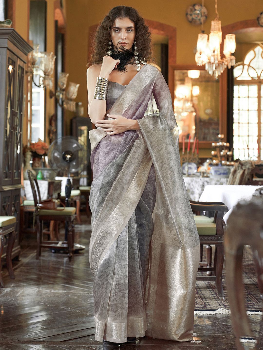 

Satrani Floral Zari Organza Banarasi Saree, Grey